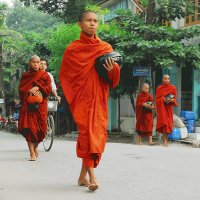 Monks begging for Food Myanmar