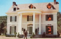 CASA EN LLAMAS HOLLYWWOOD