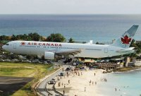 Landing at Juliana apt. Sint Maarten Antilles