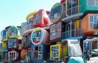 Apartment block by Shusaku Arakawa Tokyo