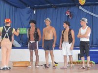 clown con gli adulti pino country