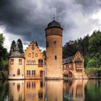 Castillo de Mespelbrunn-Alemania