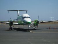 Avión en aeropuerto de La Gomera
