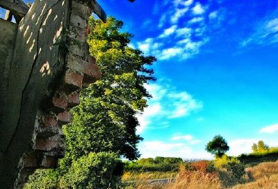 Broken Wall - Irland