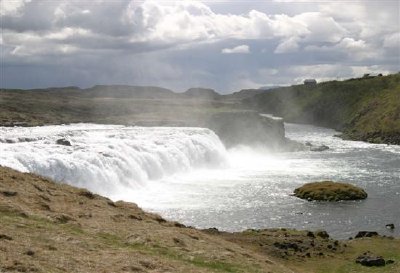 פאזל של מפל פקסי במשולש הזהב של איסלנד