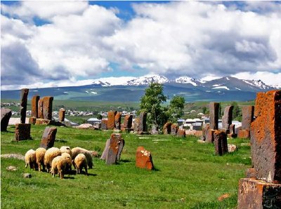 Cementerio medieval de Noraduz