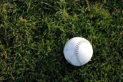 Baseball auf dem Boden