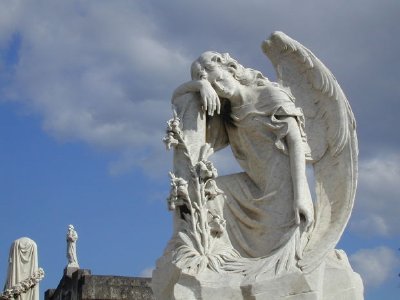 Uma estátua em cuba