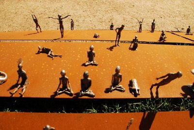 Sculpture by the sea