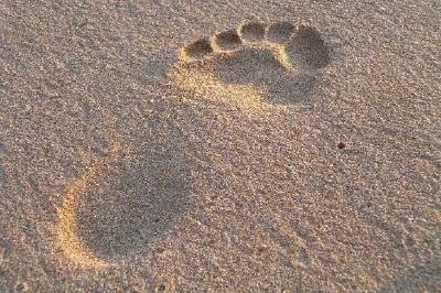 Footprint in the sand jigsaw puzzle