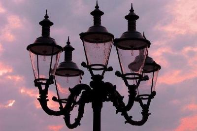 Улични лампи