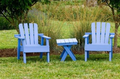 פאזל של כסאות גן