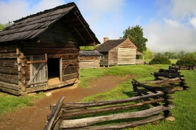 Berghütte im Frühjahr