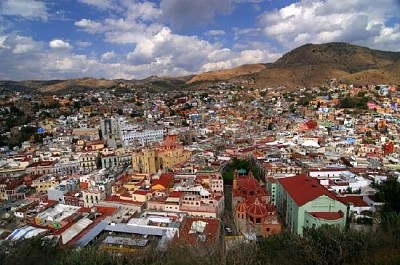 Coloridas casas en Guanajuato, México