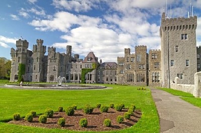 Medeltida Ashford castle, Irland