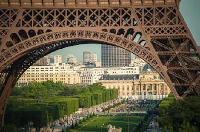 Eiffel Tower, Paris, France jigsaw puzzle