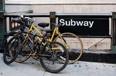 Entrée de la station de métro