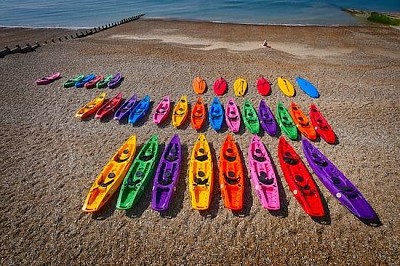 Kayaks en la playa