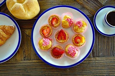 Desayuno de pastelería