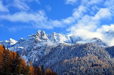 Montagnes enneigées