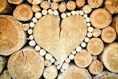 פאזל של לב מעץ