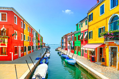 Monument de Venise, canal de l'île de Burano