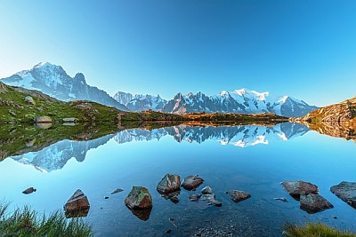 Lac avec le Mont Blanc (Monte Bianco)