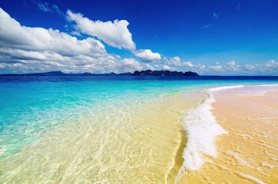 Plage tropicale, mer d'Andaman, Thaïlande