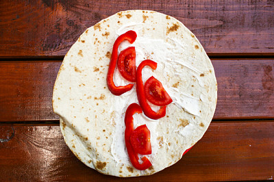 Förbereder tortilla