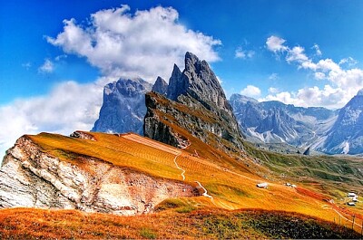 Impresionante vista a la montaña