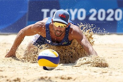 Beachvolleyball-Wettbewerb - USA gegen Katar
