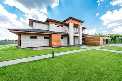 Modern House Courtyard