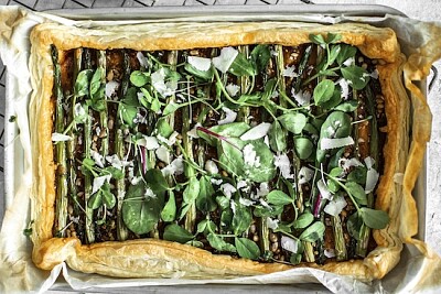 Crostata al basilico e asparagi