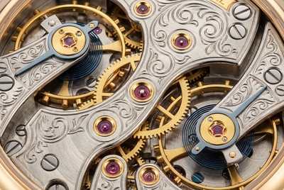 Watch Gears Golden Maze