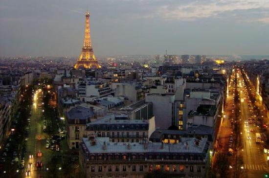 Paris i gryningen