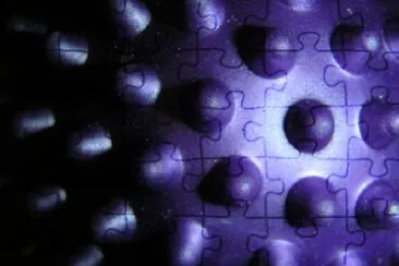 Spiked ball jigsaw puzzle