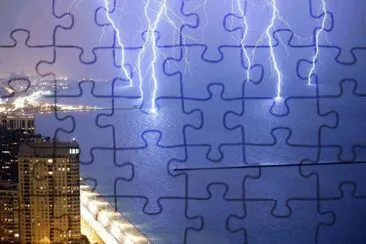 pic 41 dancing lightning on water