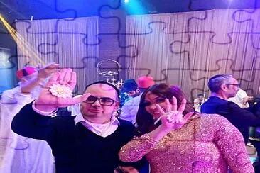 פאזל של אני ואחינתי היקרה שירה עם החינה