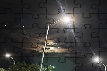 DESCUBRE LA LUNA