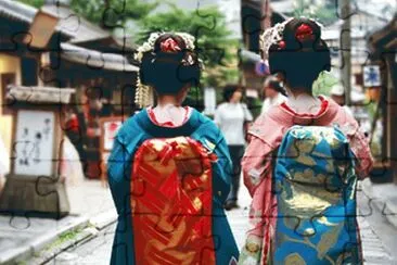 KIMONOS