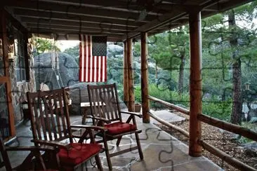 porch settin