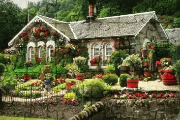 פאזל של CASA CON FLORES (101)