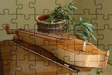 horse bowed dulcimer