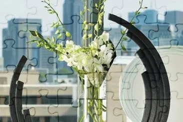 212 degree flower vase