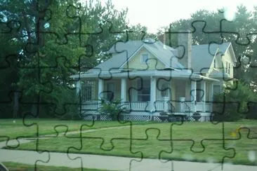 casa entre Ã¡rboles jigsaw puzzle