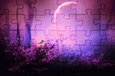 פאזל של Misty Moon in Purple Forest