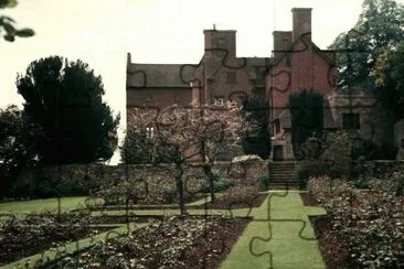 Chartwell manor haunted by Randolph Churchill jigsaw puzzle