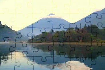 פאזל של San Lucas TolimÃ¡n, Lago de AtitlÃ¡n