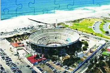 TOREO MONUMETAL DE TIJUANA.