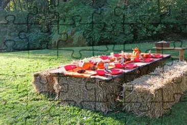 Thanksgiving table